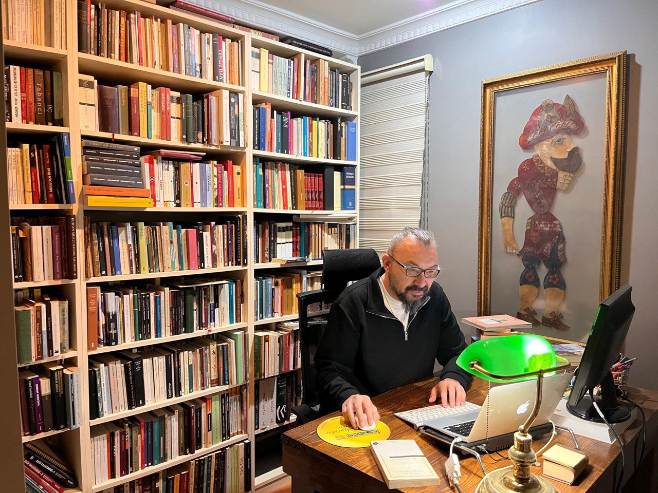 TİYATRONUN DÜŞÜNCE ATLASI Genel nakarat, “Yapacak bir şey yok!” ise lütfen bundan sonrasını okumayın!..